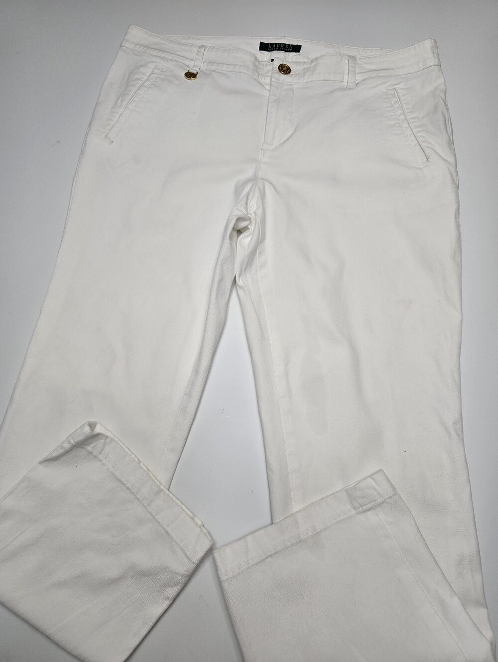 Lauren Ralph Lauren White Cropped Straight-Leg Pants with Gold Accent